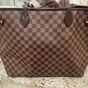 Louie Vuitton Neverfull GM w/pouch and dust bag